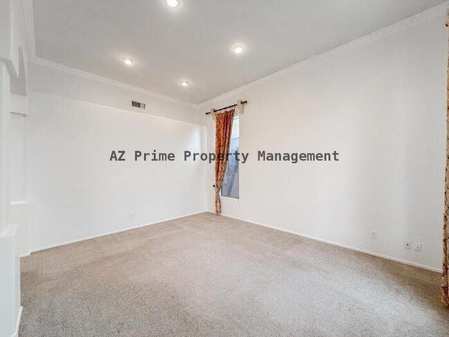 Building Photo - 890 N Bullmoose Dr