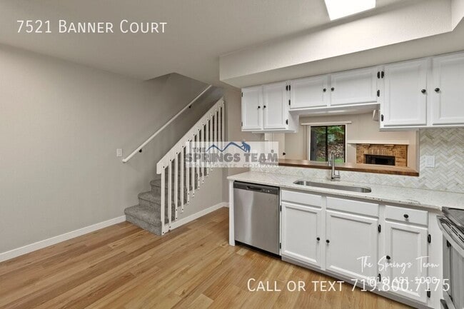 Building Photo - 7521 Banner Ct