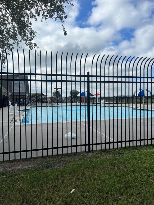 Building Photo - 9919 Opal Rock Dr