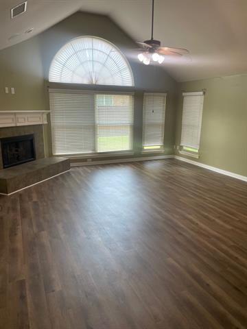 Building Photo - 2436 Foxwood Ln