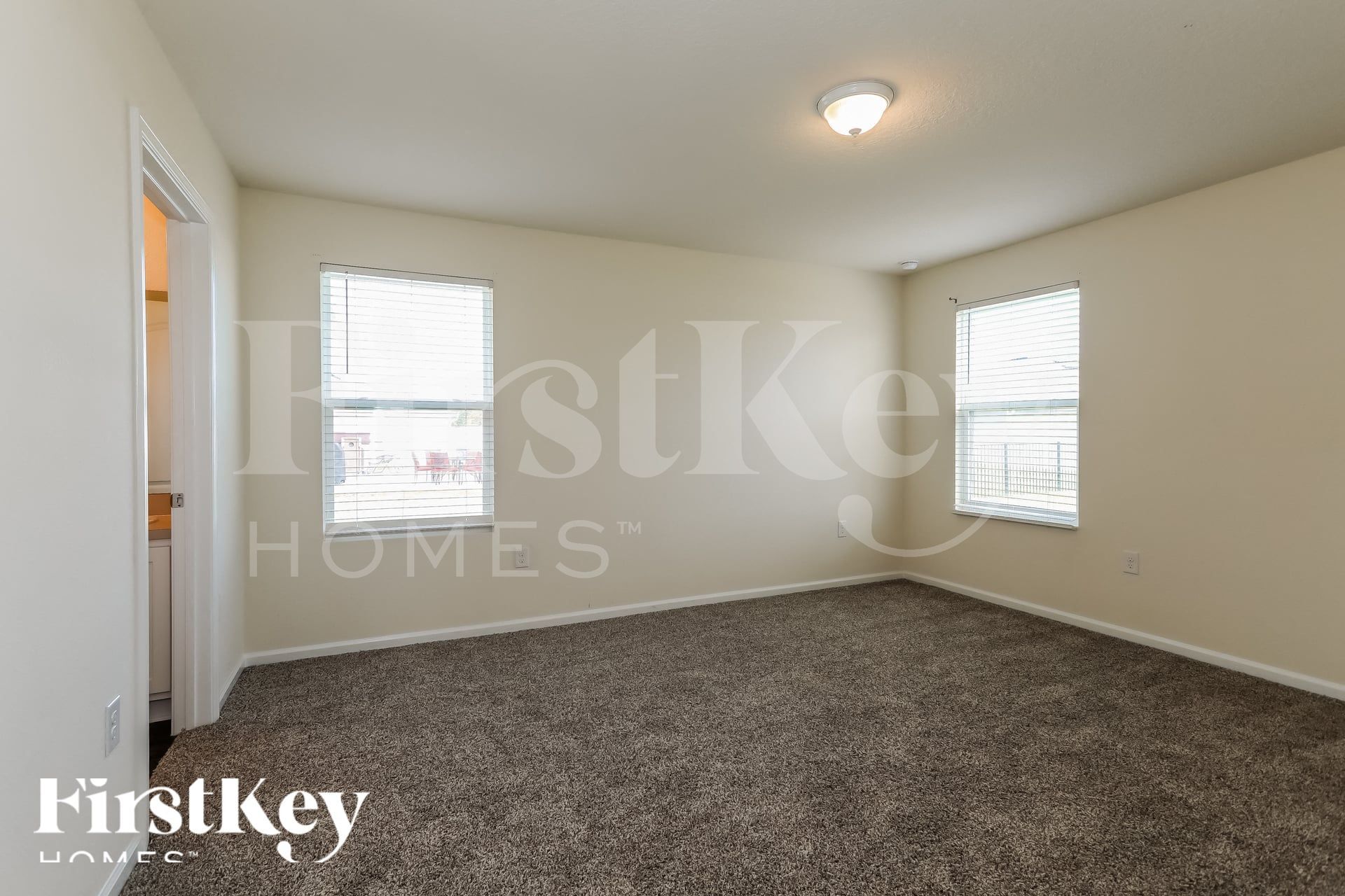 Building Photo - 6919 Sandle Dr