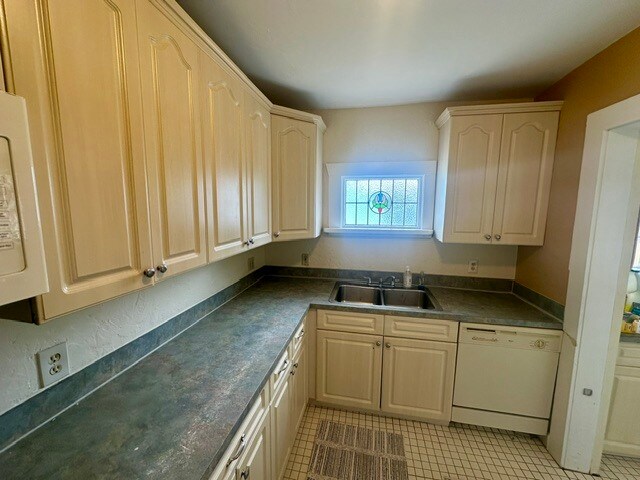 Building Photo - 1134 Pattison Ave
