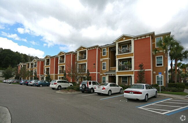 Building Photo - Grand Reserve Apartments