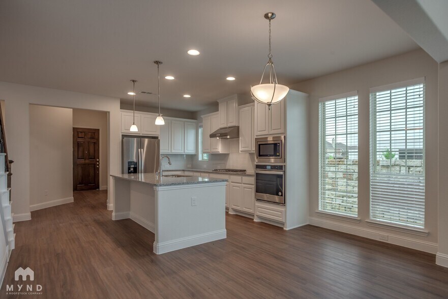 Building Photo - 3001 Damsel Sauvage Ln