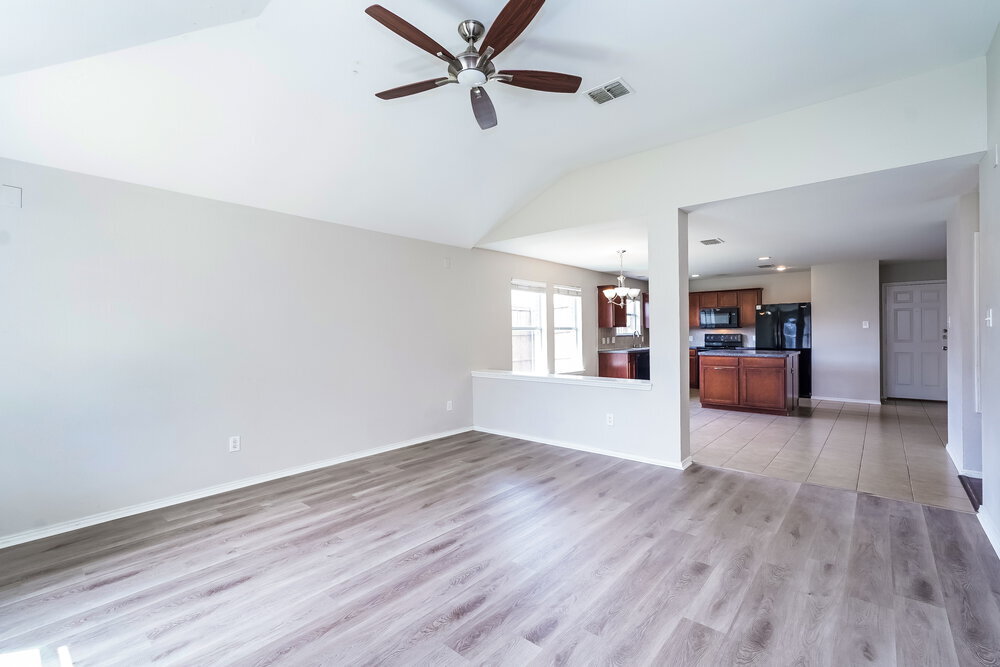 Building Photo - 110 Comanche Trail