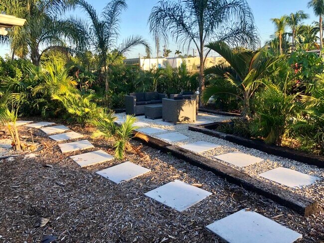 Building Photo - 2164 NE 27th Dr