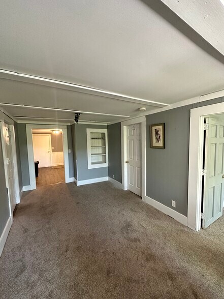 Building Photo - 1388 Furness Pky