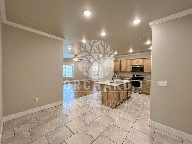 Building Photo - Tontitown | Kirkland Plan- 3 Bed/ 2 Bath w/ 2 Car Garage