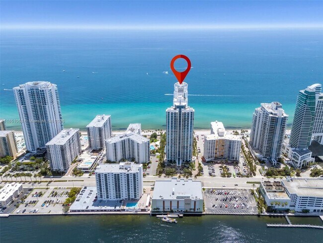 Building Photo - 3101 S Ocean Dr