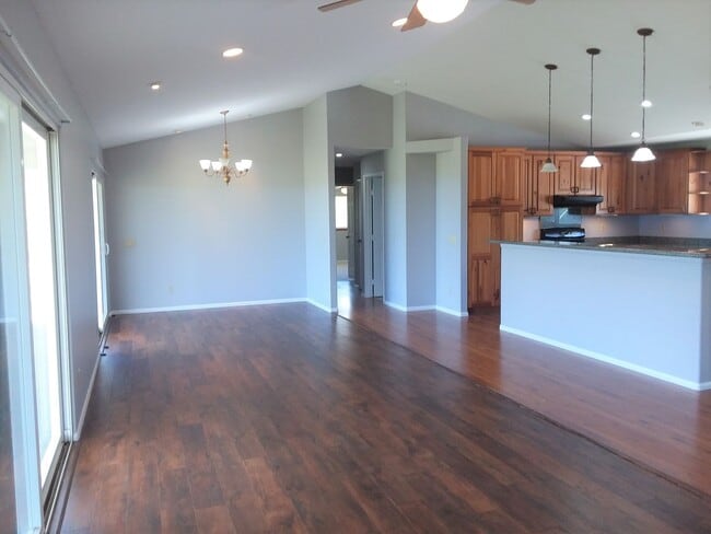 Building Photo - Paio, Nainoa