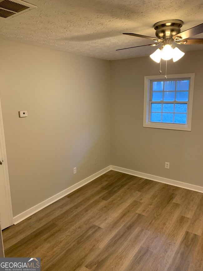 Building Photo - 7181 Puckett St SW