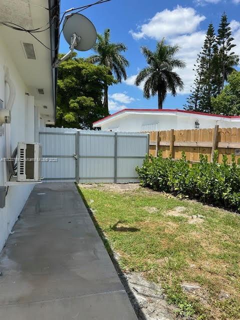 Building Photo - 11225 SW 47th Terrace