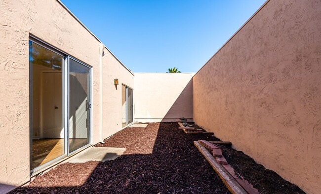 Building Photo - Comfortable Campbell Living w/ Garage, A/C & Outdoor Space