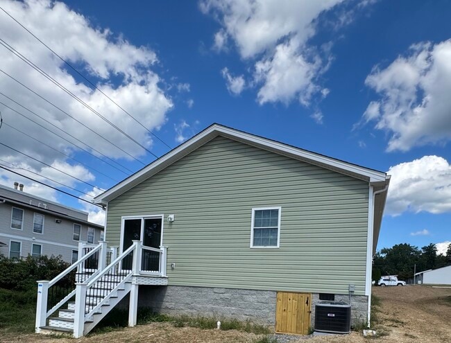 Building Photo - 96 Duncan Ln