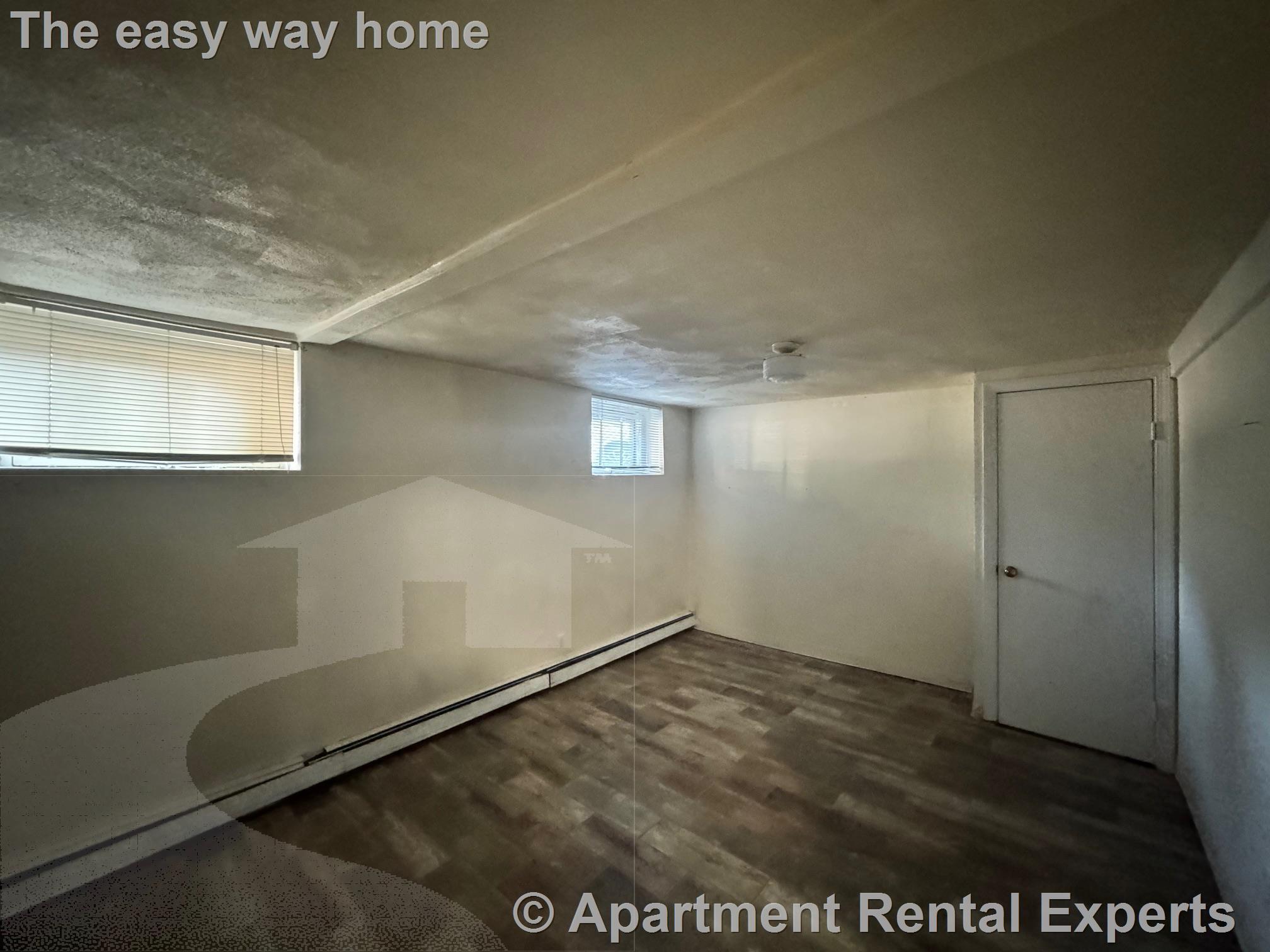 Building Photo - 881 Broadway