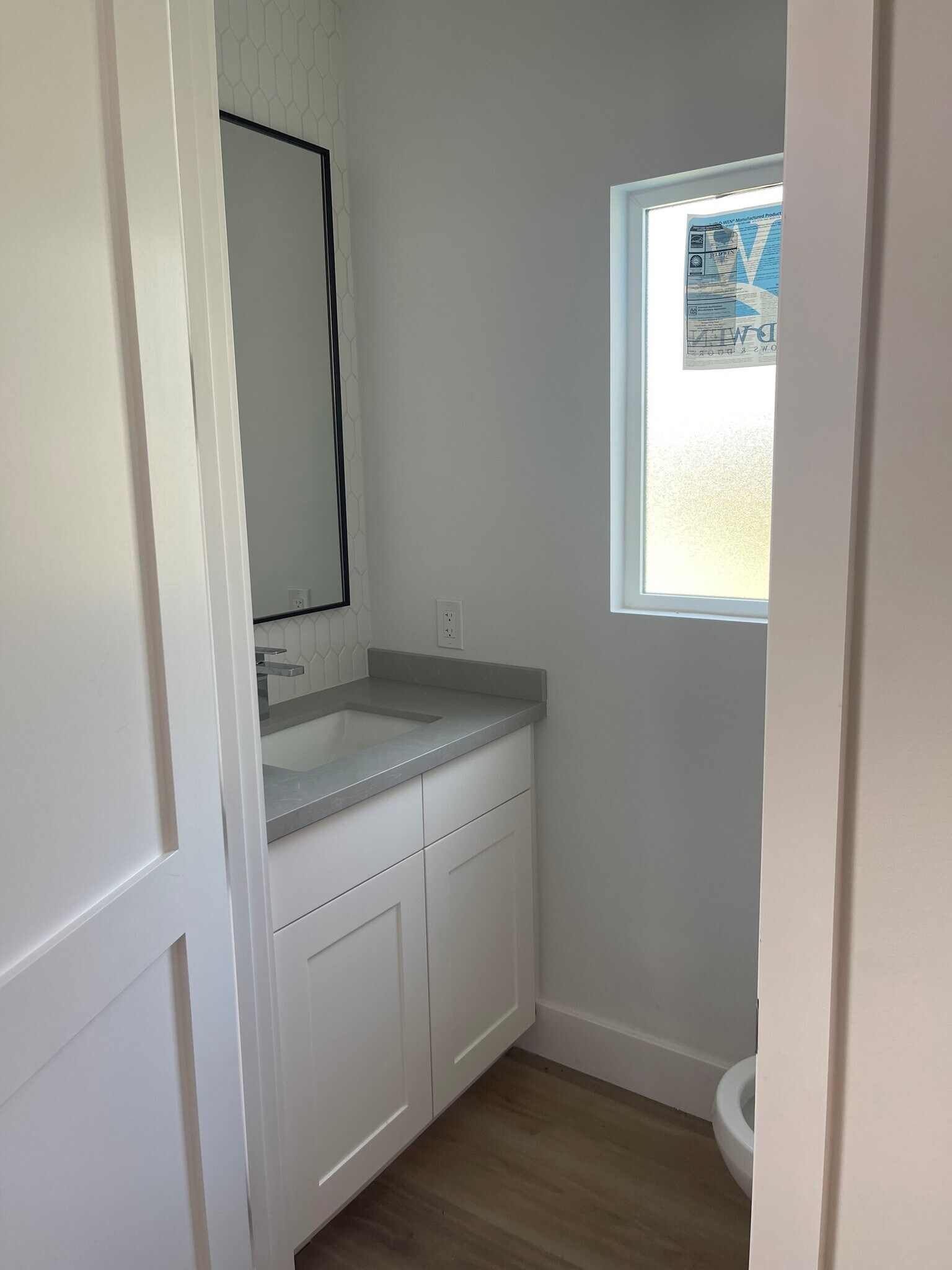 Half Bath - 15842 Mayall St