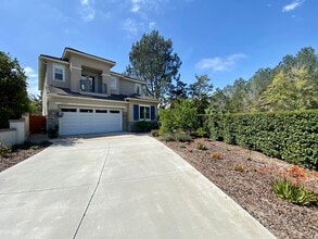 Building Photo - Solar Powered Gorgeous Carmel Valley Home!