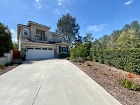 Building Photo - Solar Powered Gorgeous Carmel Valley Home!
