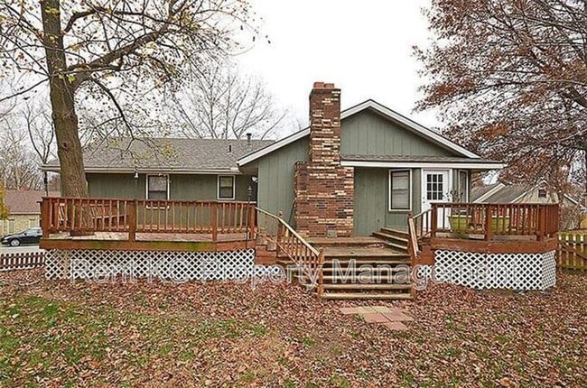 Building Photo - 1524 NE 99th St