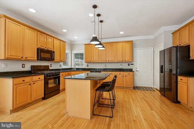 Building Photo - 3 Big Oak Ct