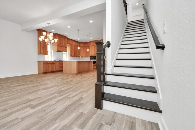 Building Photo - 8304 S Breeze Dr