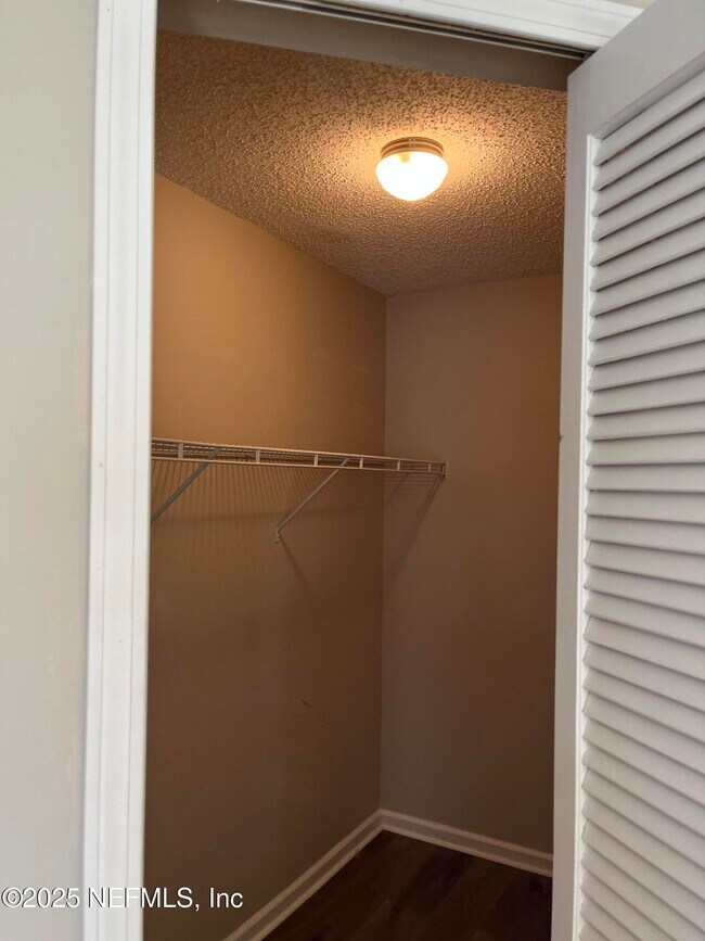 Building Photo - 410 Jax Estates Dr N