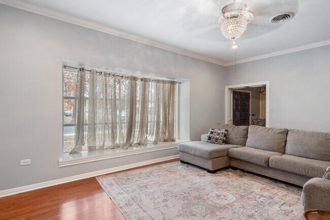 Building Photo - 817 Griner St