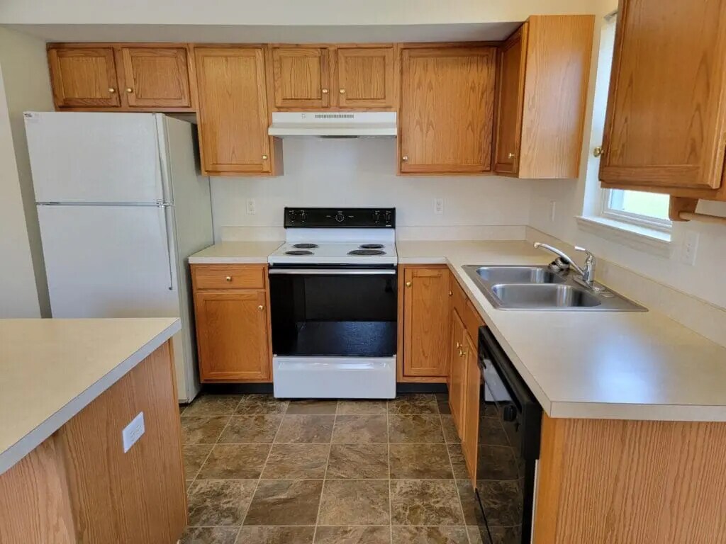 Building Photo - 1355 Martin Ave