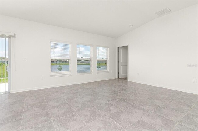 Building Photo - 4928 Worchester Dr