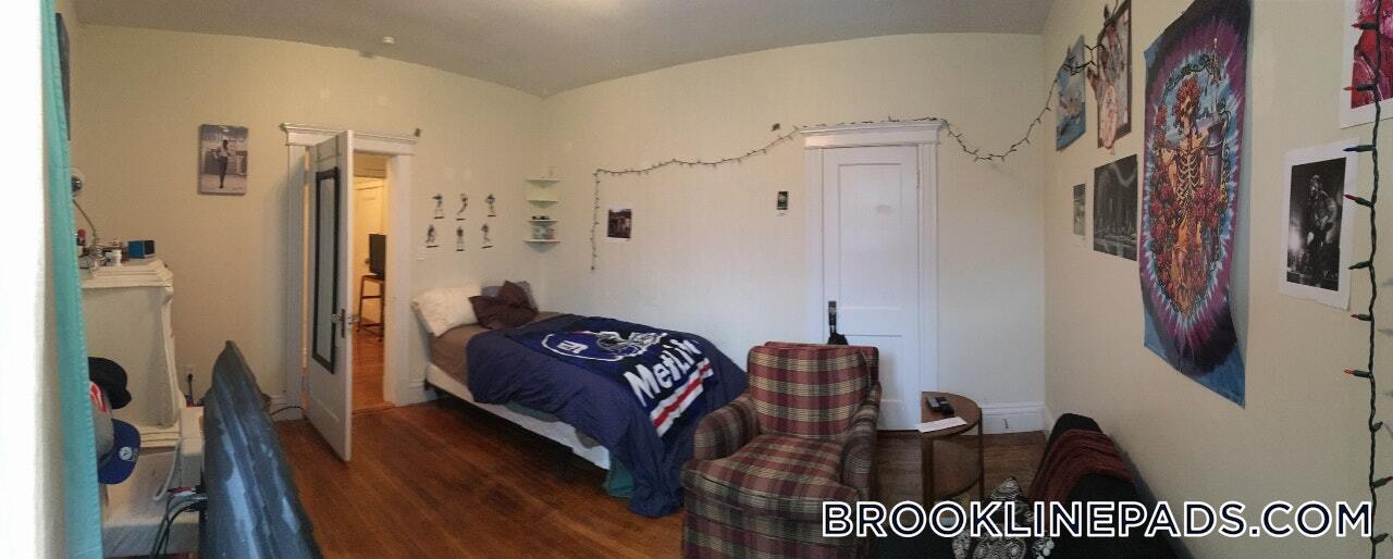 Building Photo - 22 Euston St