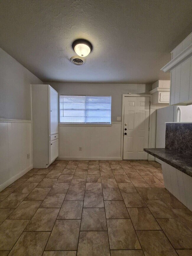 Building Photo - 3813 51st St