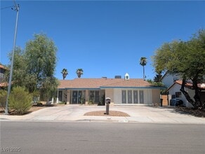 Building Photo - 3412 Sioux Way