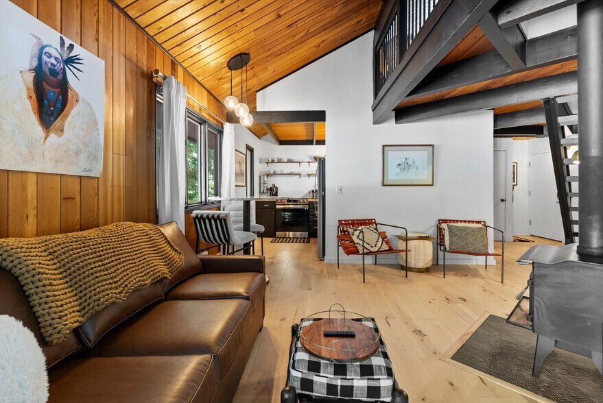 Building Photo - 42 Alder Way