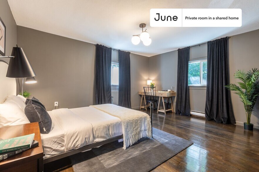 Primary Photo - Room in Shared 6 bed/4 bath home