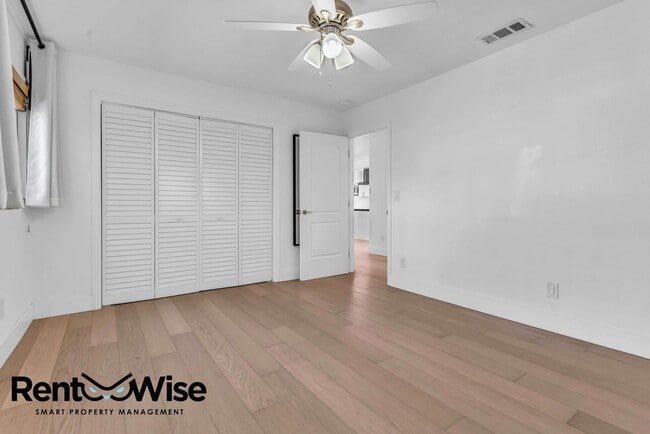 Building Photo - 16093 Selborne Dr
