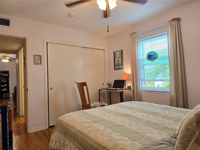 Building Photo - 1120 Rue Des Chateaux