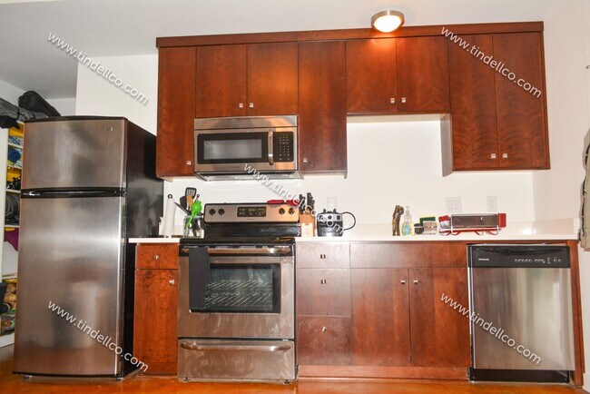 Building Photo - 4936 N Haight Ave