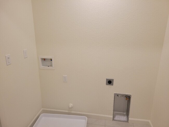 Building Photo - 149 Shafer Ave