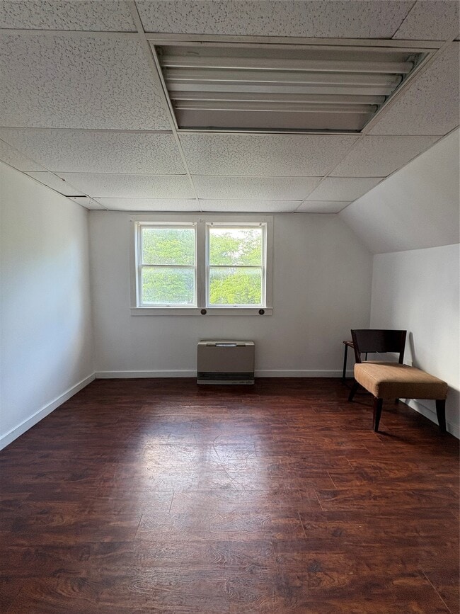 Building Photo - 38 Carroll St