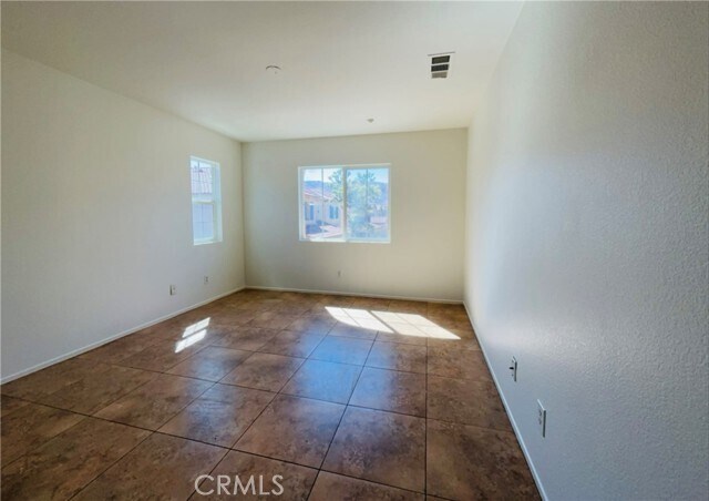 Building Photo - 15627 Lasselle St