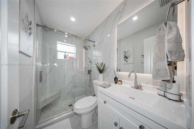 Building Photo - 10731 SW 51st Dr