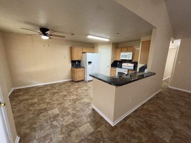 Building Photo - 2707 Casey Dr