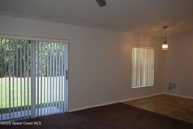 Building Photo - 939 Lyons Cir NW