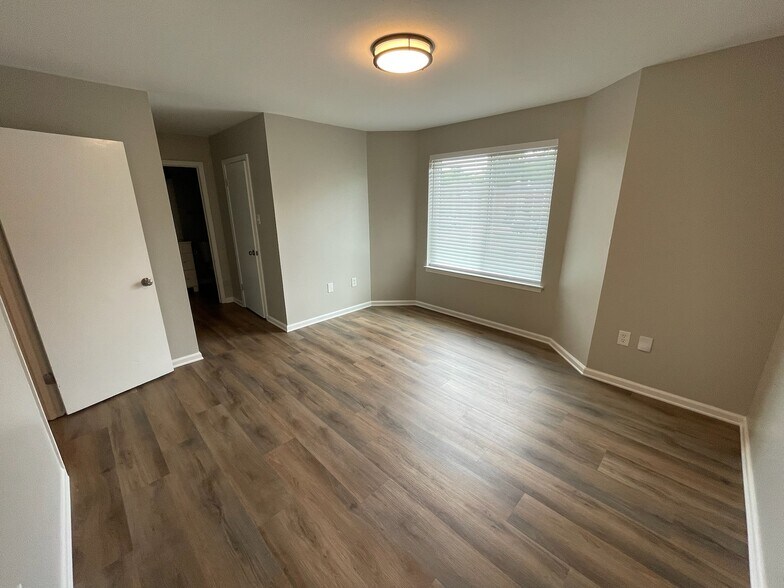 Bedroom 1 - 813 Hammond Manor Dr