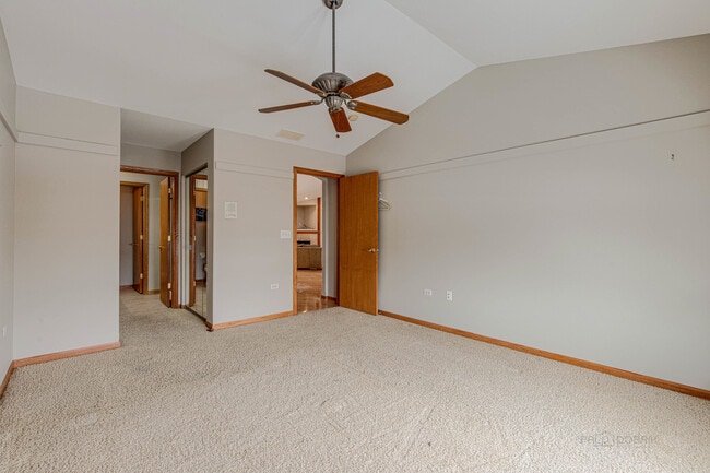 Building Photo - 2913 Saganashkee Ln