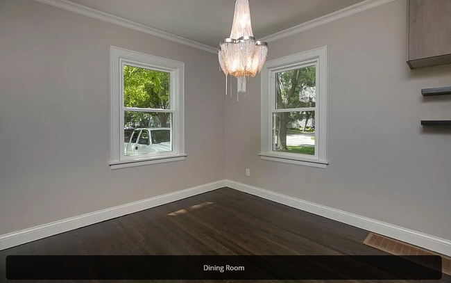 Building Photo - 8 18th Ave SW