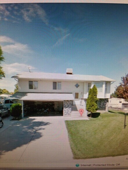 Building Photo - 3748 Carolina Dr