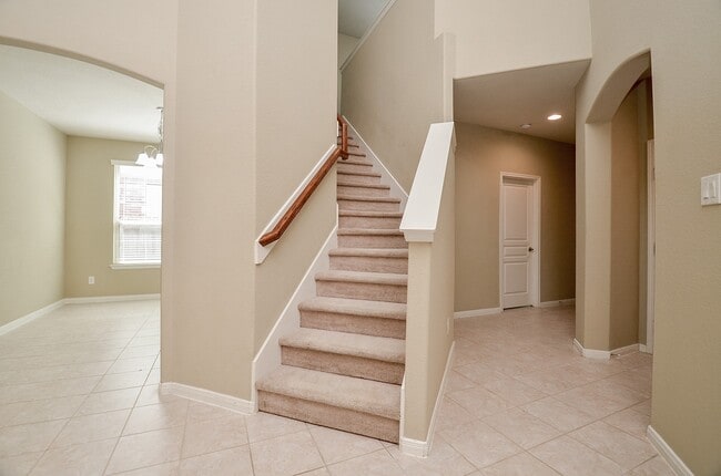 Building Photo - 6418 Burgess Heights Ln