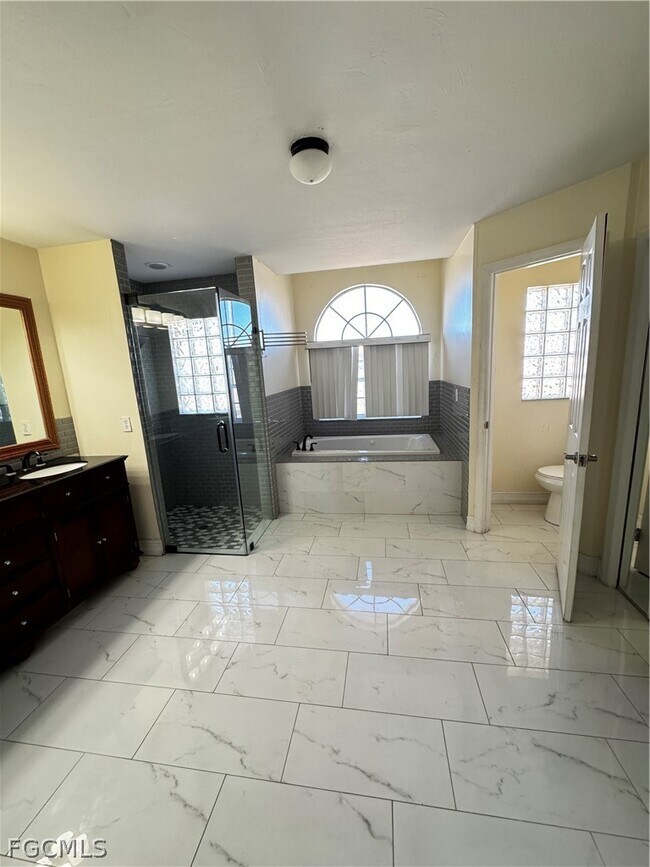 Building Photo - 4613 Lee Blvd