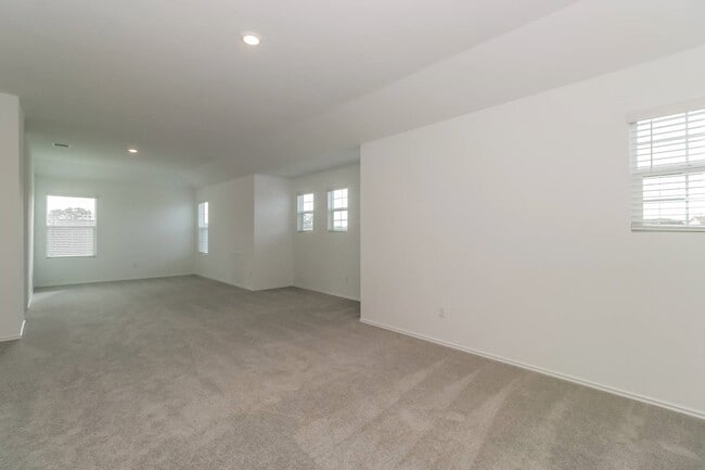 Building Photo - 1624 Boggy Crk Rnch Rd